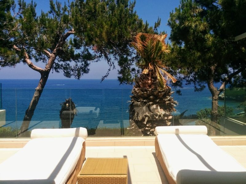 Emerald Villa - Out of the Blue Resort  - Family Experiences Greece Review 