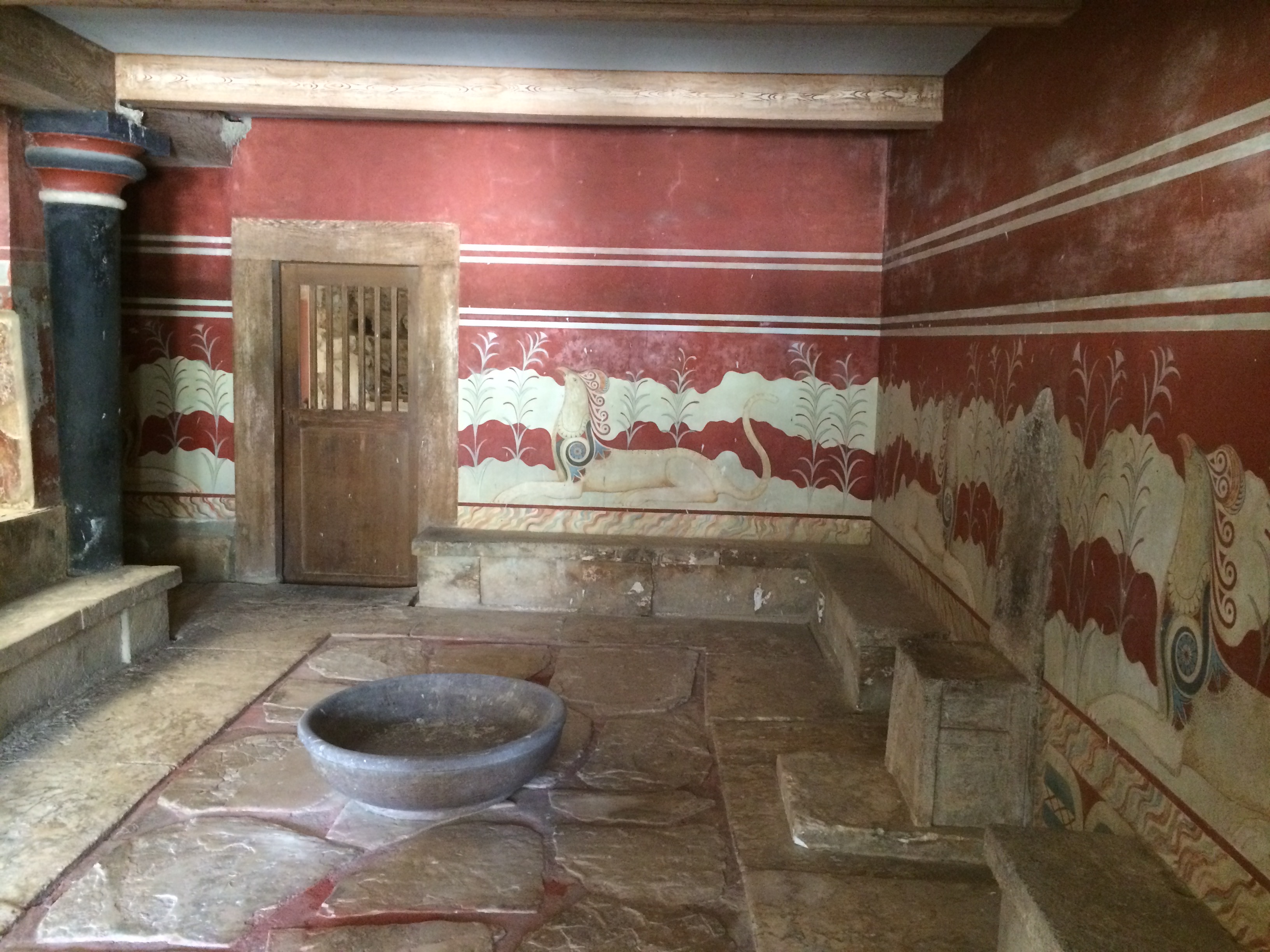 Visiting Knossos with Kids | Family experiences Blog