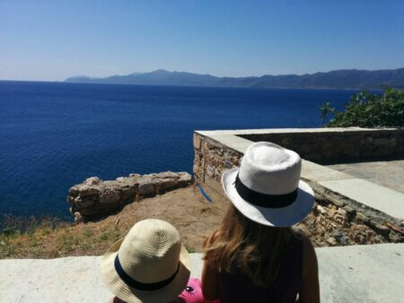 Monemvasia with kids ©familyexperiencesblog.com