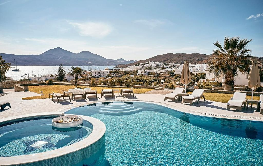 The best Family Hotels in Milos Island