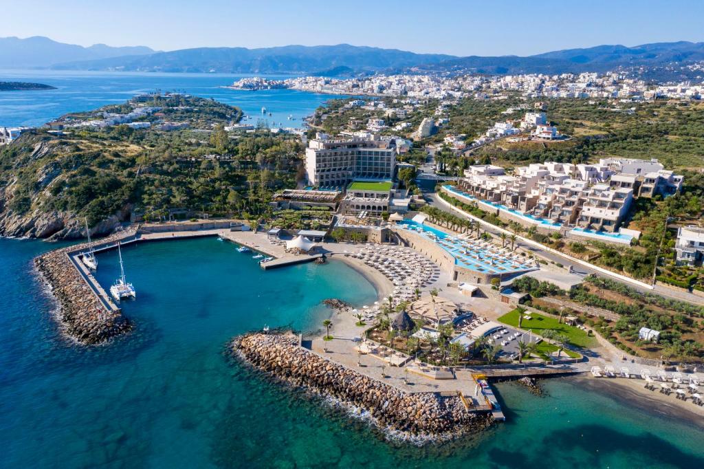 best family hotels in Elounda and Agios Nikolaos in East Crete, Greece | Family Experiences Blog