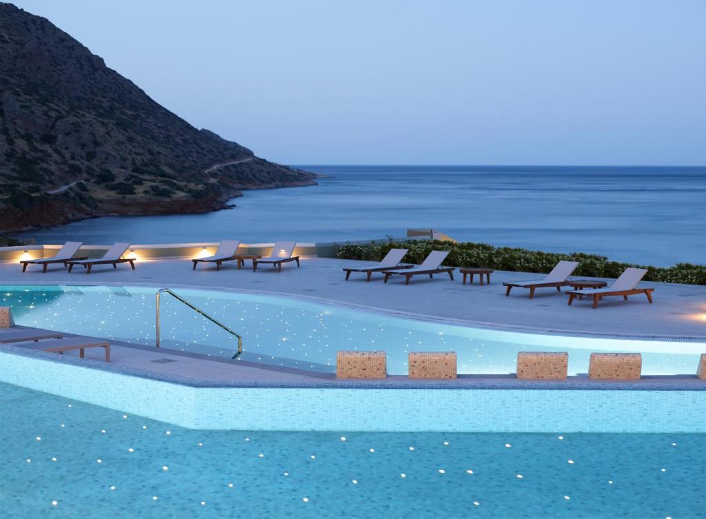 best family hotels in Elounda and Agios Nikolaos in East Crete, Greece | Family Experiences Blog